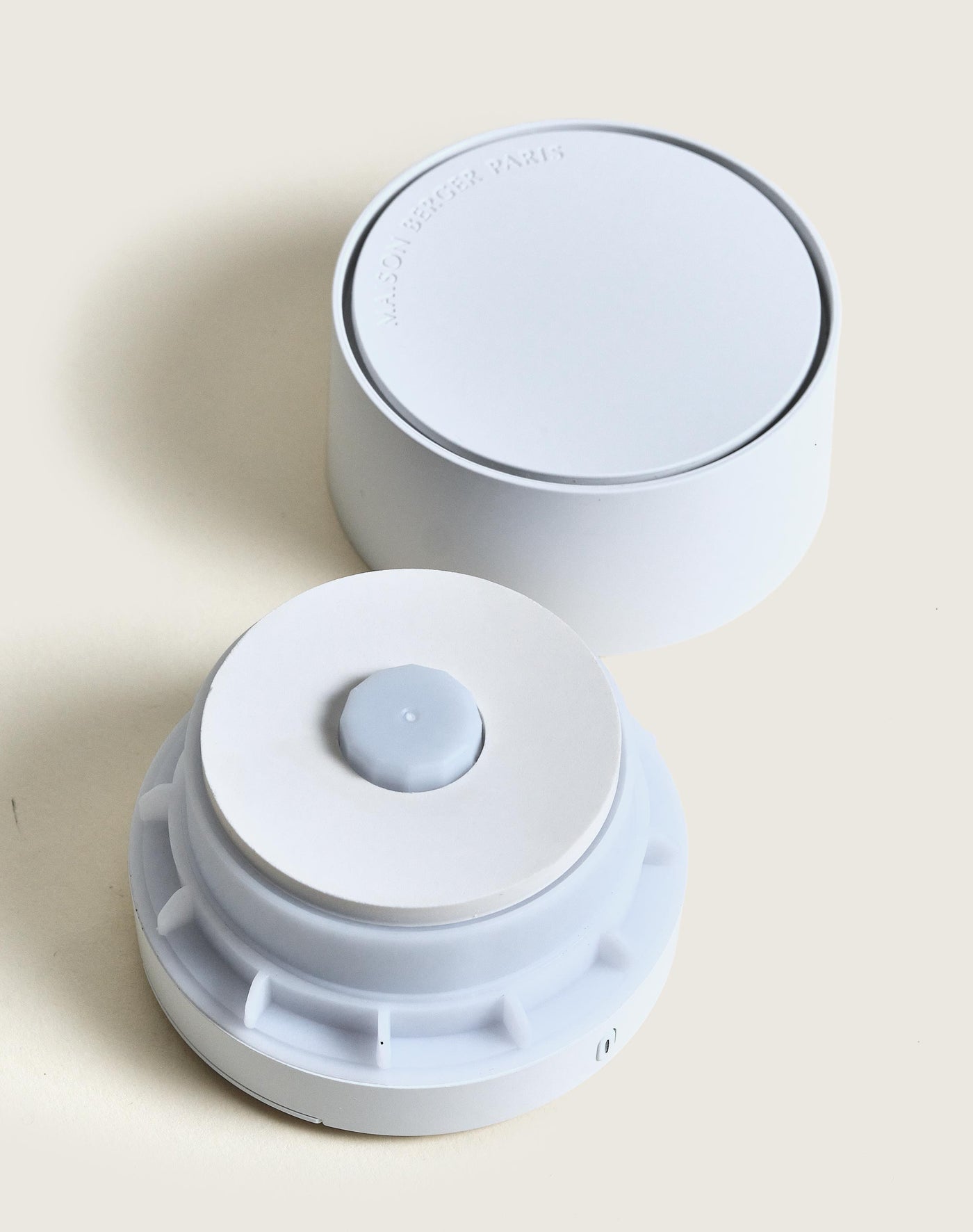 White Nomad Diffuser
