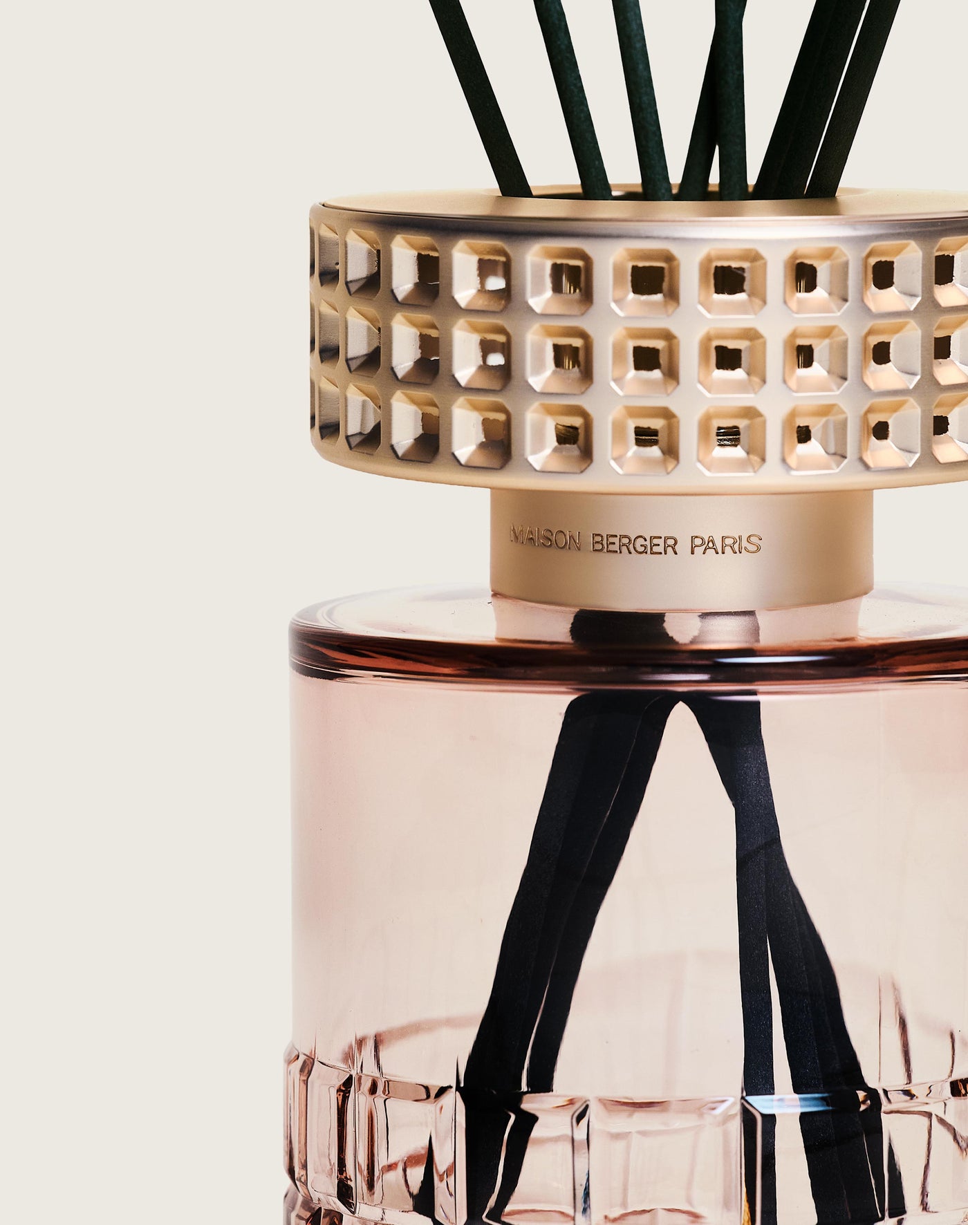 Hypnotic Oud Nude Celebration Scented Bouquet