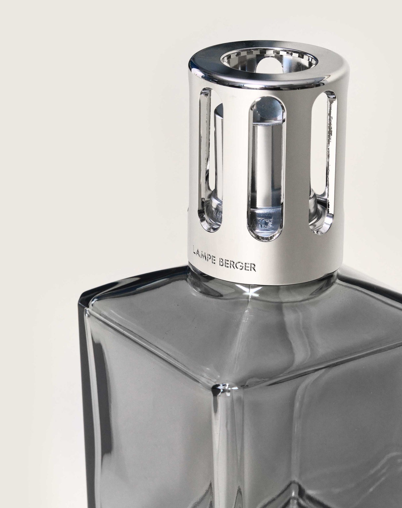Verre & Cristal - LAMPE BERGER EN VERRE A PICOTS + Parfum Verre Collection Verre & Cristal - LAMPE BERGER EN VERRE A PICOTS + Parfum Verre Collection
