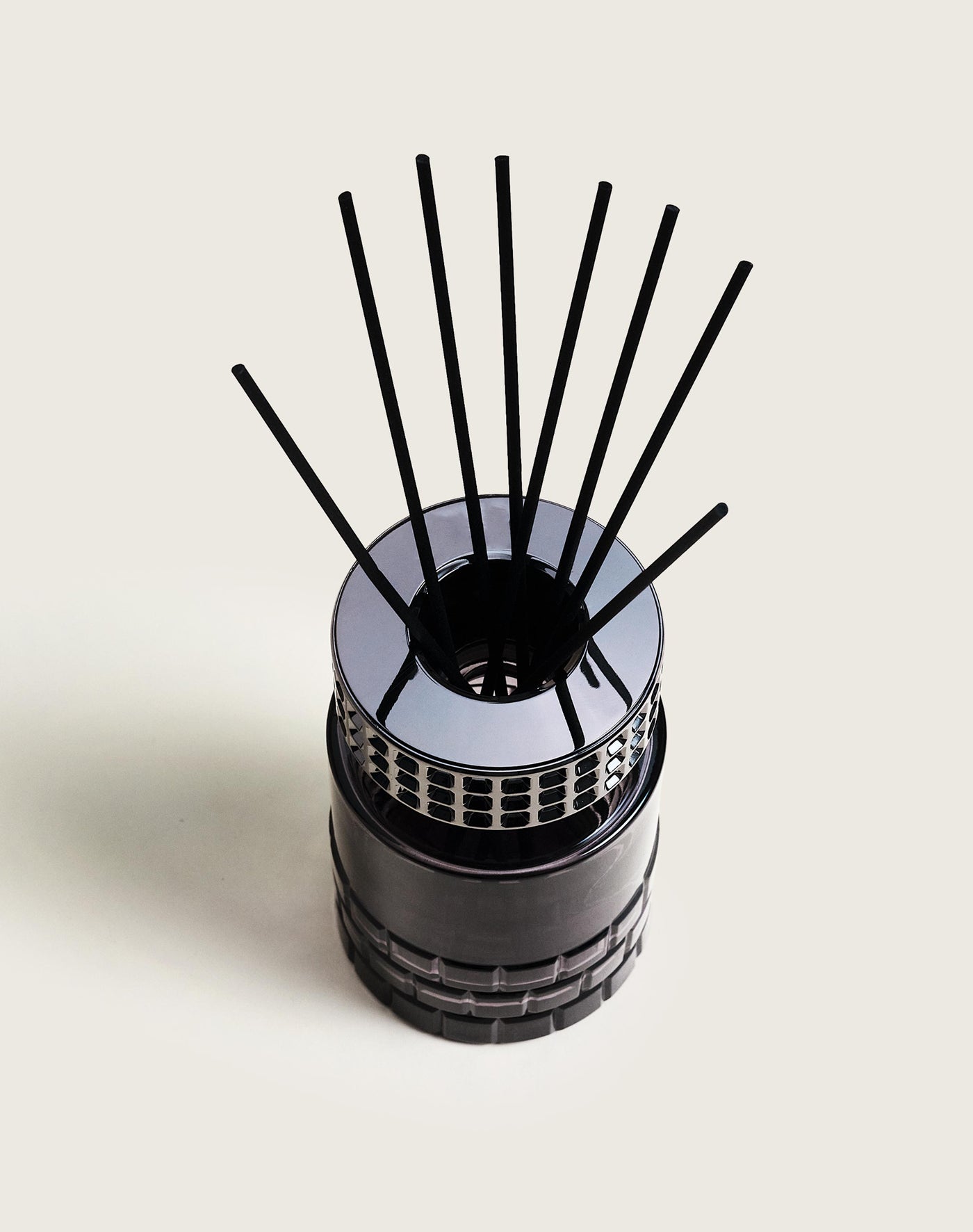 Hypnotic Oud Black Celebration Scented Bouquet
